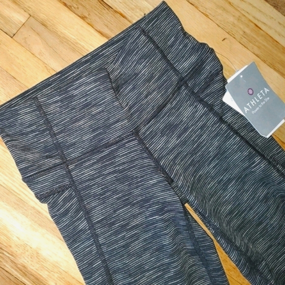 New Athleta Power-Up Capri, Gray